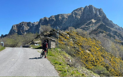 6-2 AI PIEDI DEL MONTE CORCHIA (nel cuore delle Apuane)